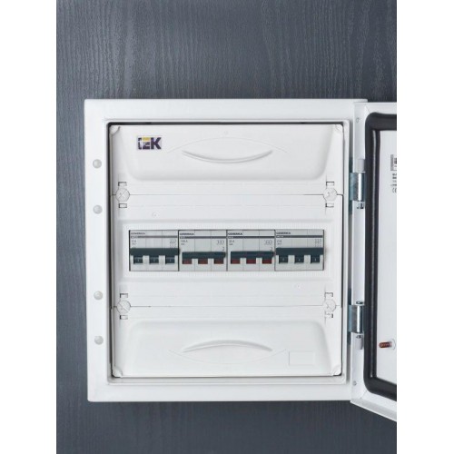 Выключатель нагрузки (мини-рубильник) 3п 100А ВН-32 GENERICA MNV15-3-100