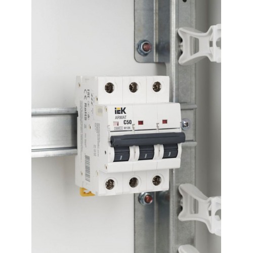 Выключатель автоматический модульный 3п C 50А M10N ARMAT IEK AR-M10N-3-C050