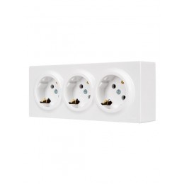 Розетка 3-м ОП LETO с заземл. закрытый корпус ПБТ бел. LEZARD 752-0200-127BUP