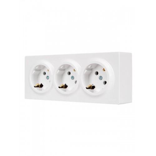 Розетка 3-м ОП LETO с заземл. закрытый корпус ПБТ бел. LEZARD 752-0200-127BUP