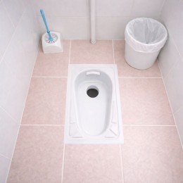 Чаша Генуя стальная эмаль Сантэкс со смещенным сливом в комплекте с сифоном и рассекателем