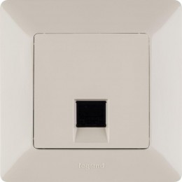 Розетка компьютерная 1-м Valena Life RJ45 кат.5E UTP с лицев. панелью механизм сл. кость Leg 753540