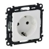 Розетка 1-м СП Valena Life 16А IP2X 250В 2P+E безвинтов. клеммы с лицев. панелью механизм бел. Leg 753421