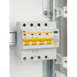 Выключатель автоматический дифференциального тока 4п C 25А 100мА тип AC 4.5кА АД-14 KARAT IEK MAD10-4-025-C-100